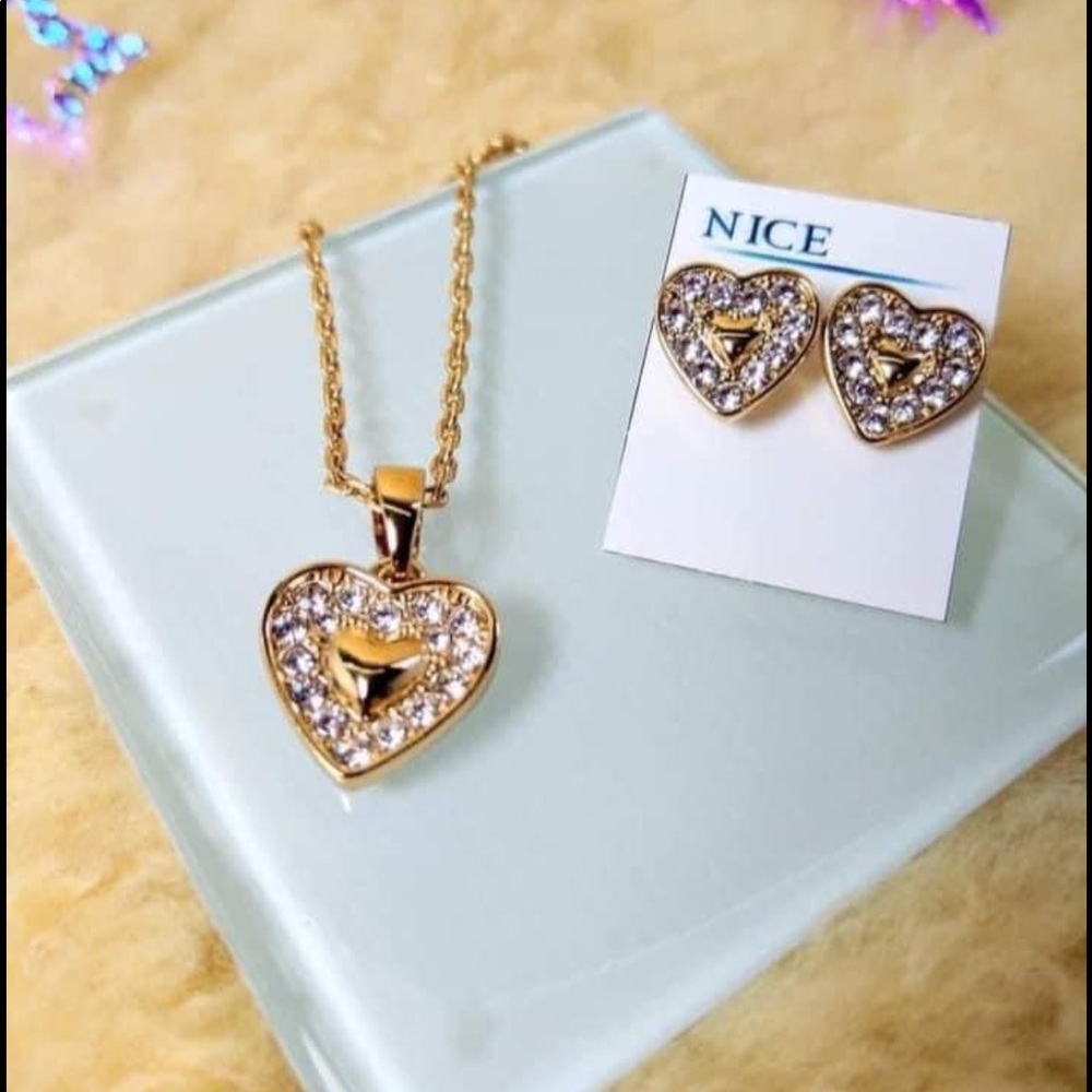 Jewellery - Picture 7 of 8